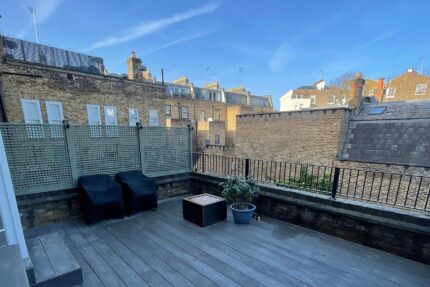 Flat roofer roof garden builders Little Venice, Maida Vale decking, planning application management and approvals.