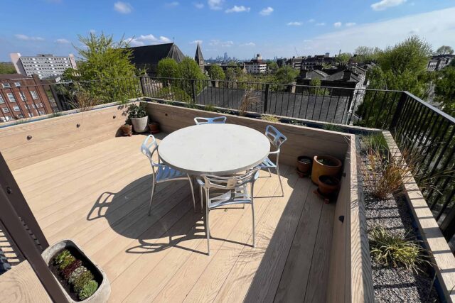 Flat roofer roof garden builders Little Venice, Maida Vale decking, planning application management and approvals.